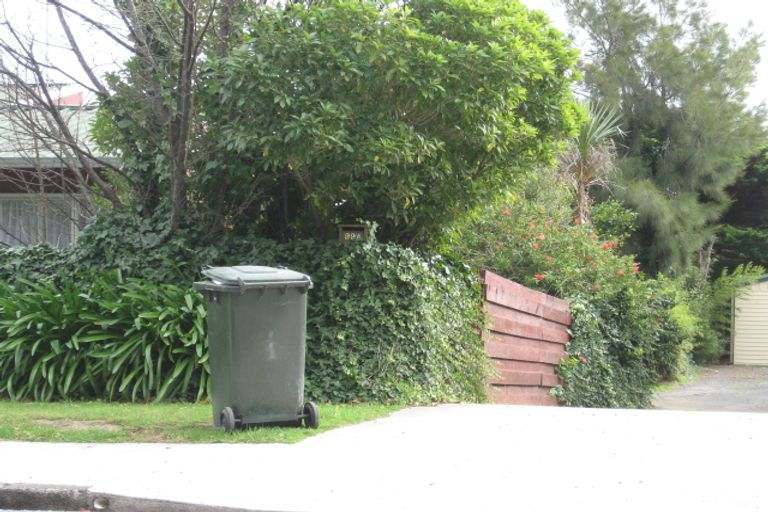 Photo of property in 99 Ruahine Street, Paraparaumu, 5032