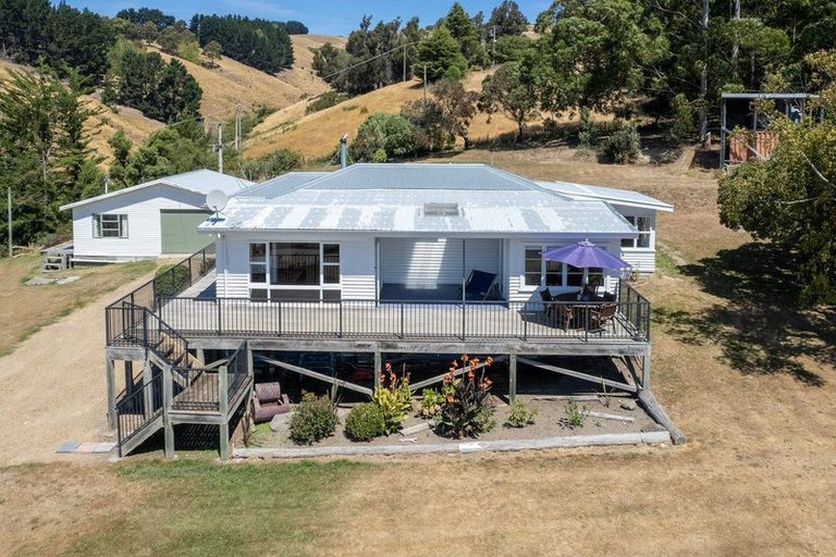 Photo of property in 250 Bayview Road, Diamond Harbour, 8972