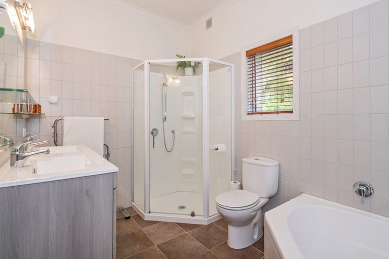 Photo of property in 49 Tarapatiki Drive, Whitianga, 3510