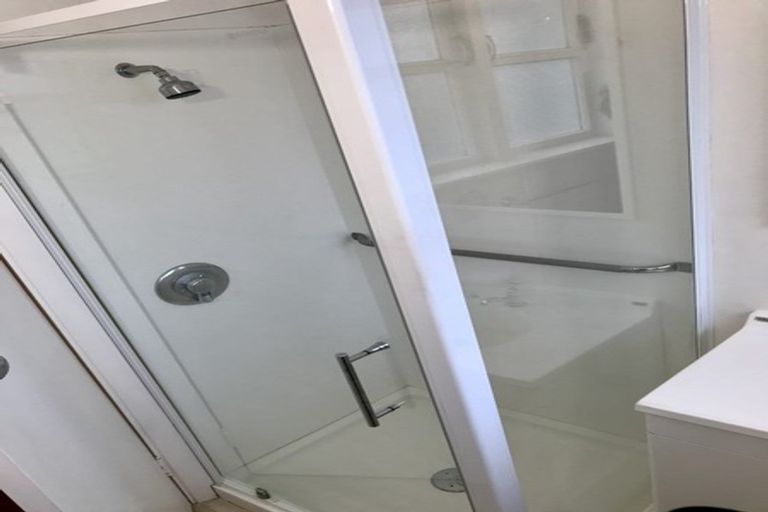 Photo of property in 83 Oxford Street, Tawa, Wellington, 5028