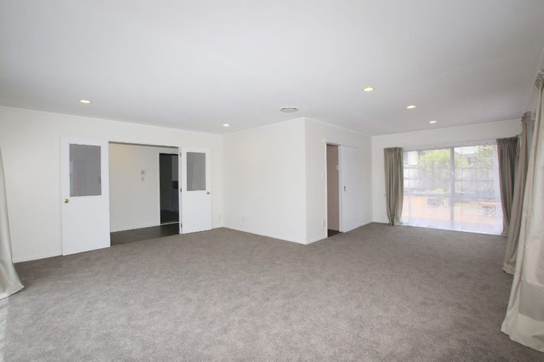 Photo of property in 19 Mt Blanc Place, Northpark, Auckland, 2013