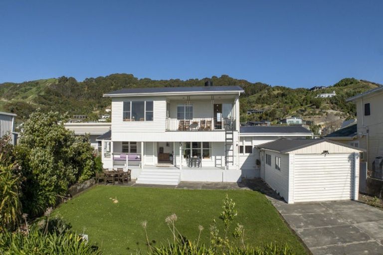 Photo of property in 69 Fortescue Street, Mahia, Nuhaka, 4198