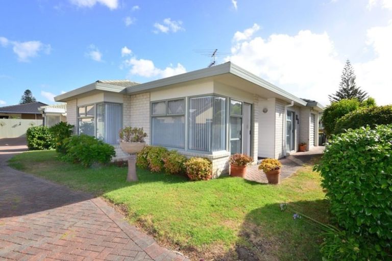 Photo of property in 1/494 Hibiscus Coast Highway, Orewa, 0931