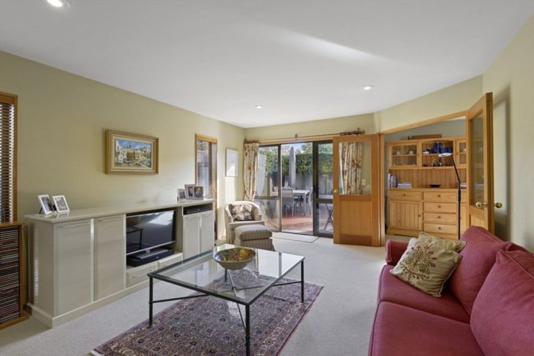 Photo of property in 109a Jeffreys Road, Strowan, Christchurch, 8052