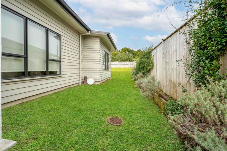 Photo of property in 33 Doidge Street, Beachlands, Auckland, 2018