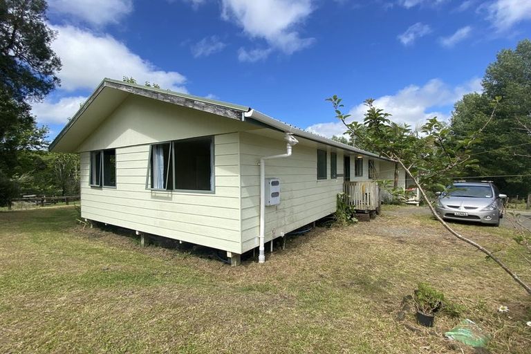 Photo of property in 680 Haruru Road, Kaukapakapa, 0873