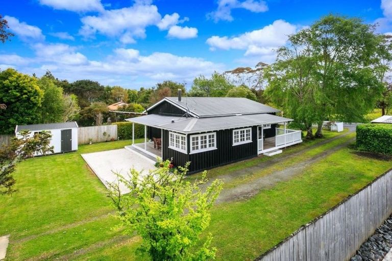 Photo of property in 16 Waitoki Road, Waitoki, Kaukapakapa, 0871