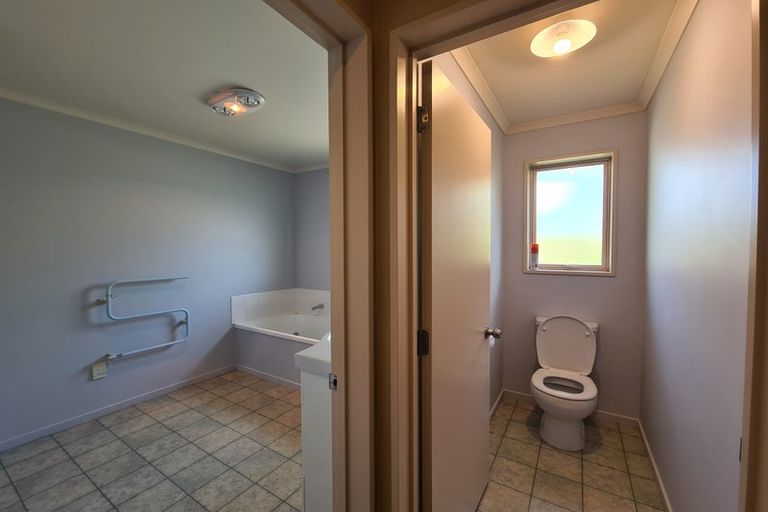 Photo of property in 12 Stanwood Grove, Darfield, 7510