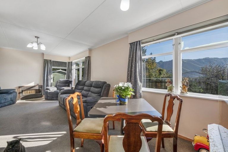Photo of property in 67 Clouston Park Road, Clouston Park, Upper Hutt, 5018