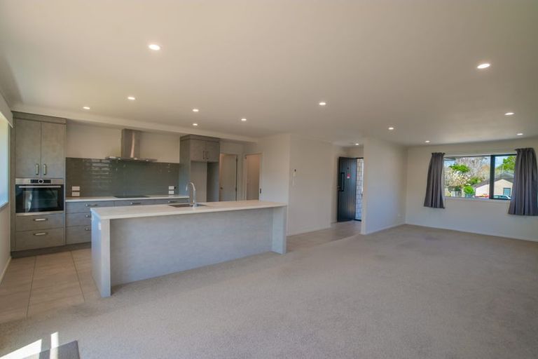 Photo of property in 40 Golden Shore Place, Coromandel, 3506