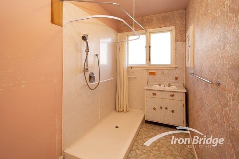 Photo of property in 74 Neill Street, Hornby, Christchurch, 8042