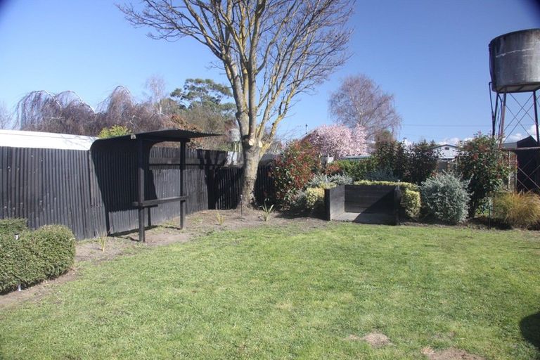 Photo of property in 24 Wilkin Street, Rotherham, 7379