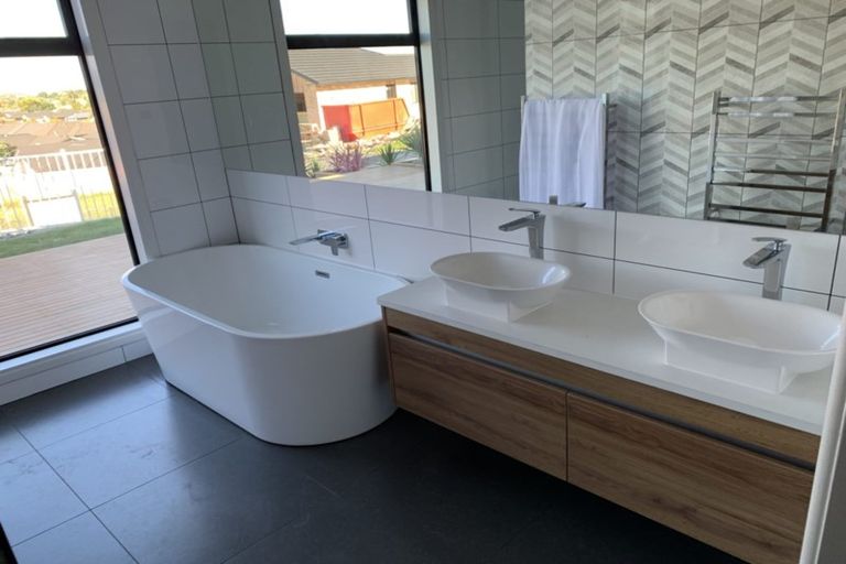 Photo of property in 13 Sylvester Crescent, Flagstaff, Hamilton, 3210