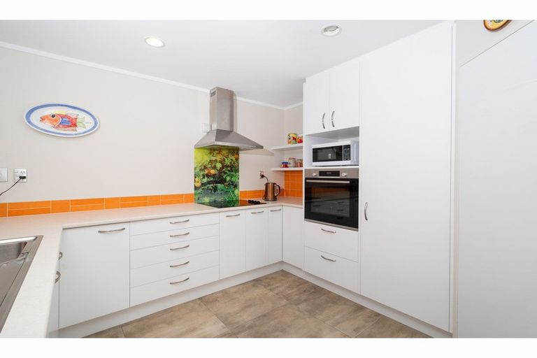 Photo of property in 3 Waru Nui Court, Orewa, 0931