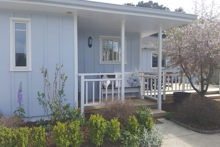 Photo of property in 3 Turner Place, Wakefield, 7025