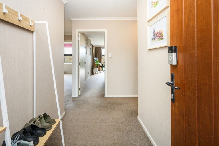 Photo of property in 7 Medallion Court, Kelvin Grove, Palmerston North, 4414