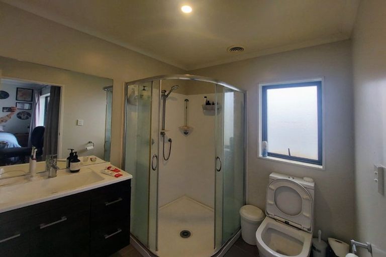 Photo of property in 9 Tapu Road, Huapai, Kumeu, 0810