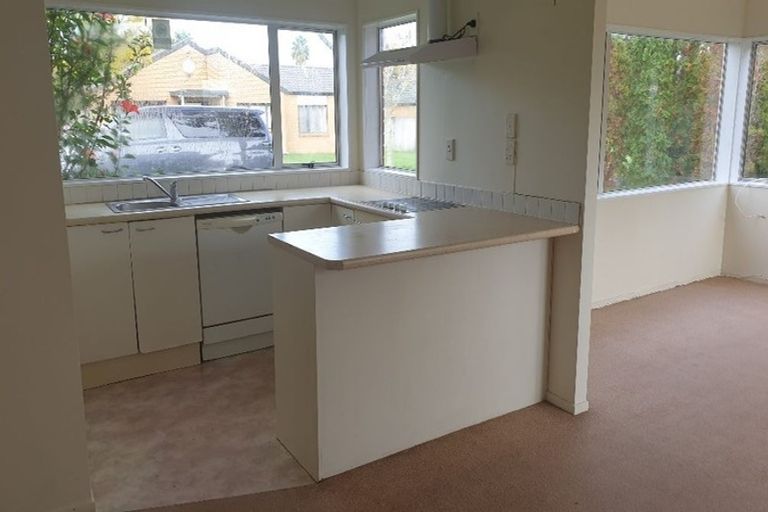 Photo of property in 38 Kona Crescent, Henderson, Auckland, 0610