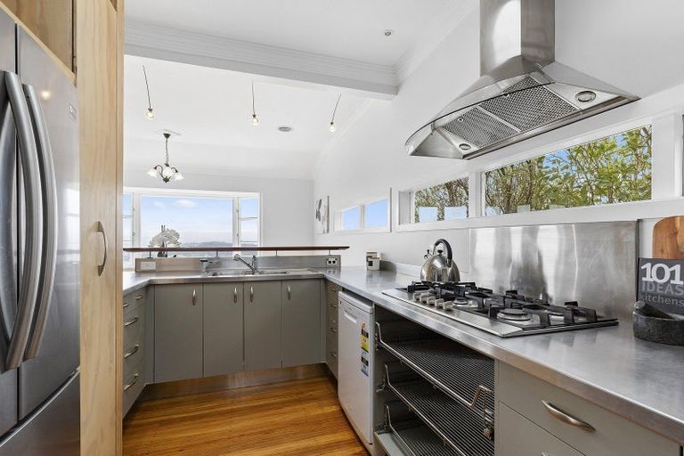 Photo of property in 14 Highbury Crescent, Highbury, Wellington, 6012