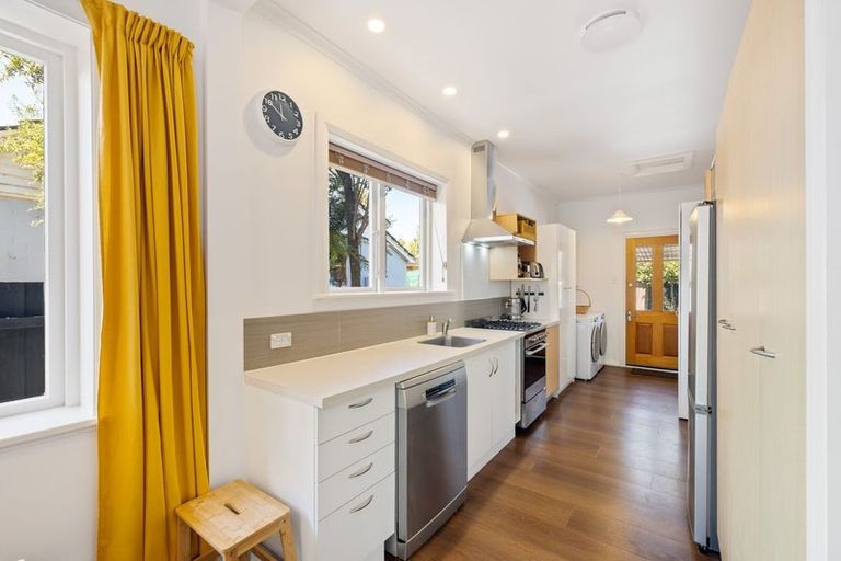 Photo of property in 350 Riverlaw Terrace, Saint Martins, Christchurch, 8022