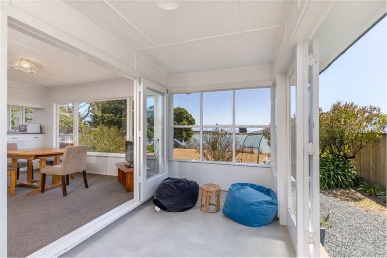 Photo of property in 16 Martin Street, Monaco, Nelson, 7011