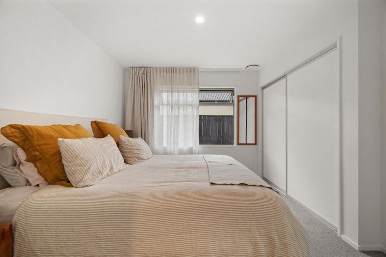 Photo of property in 5a Cone Peak Close, Lake Hayes, Queenstown, 9304