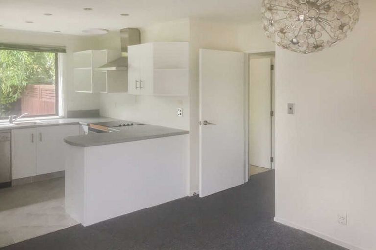 Photo of property in 1/6 Calverton Place, Halswell, Christchurch, 8025