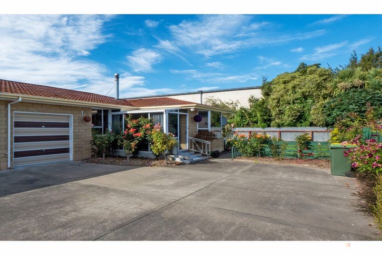 Photo of property in 25b Leonard Street, Waimate, 7924