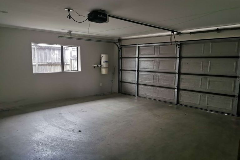 Photo of property in 28 Topland Drive, Flat Bush, Auckland, 2019
