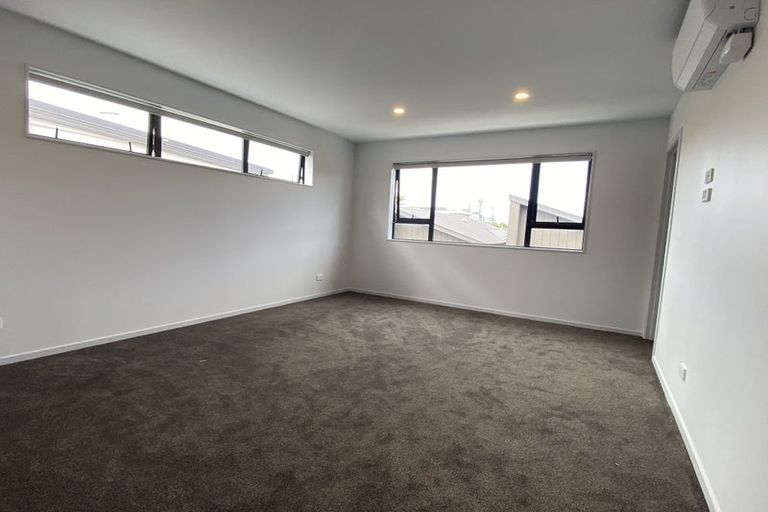 Photo of property in 32d Potter Avenue, Northcote, Auckland, 0627