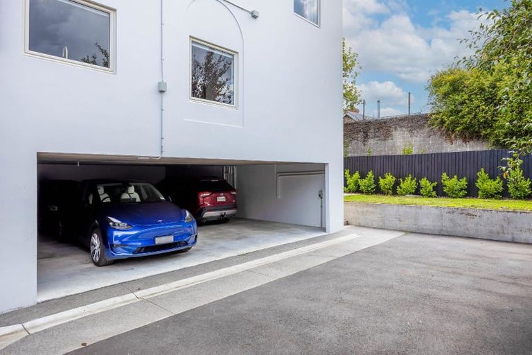 Photo of property in 2/100 Rossall Street, Merivale, Christchurch, 8014