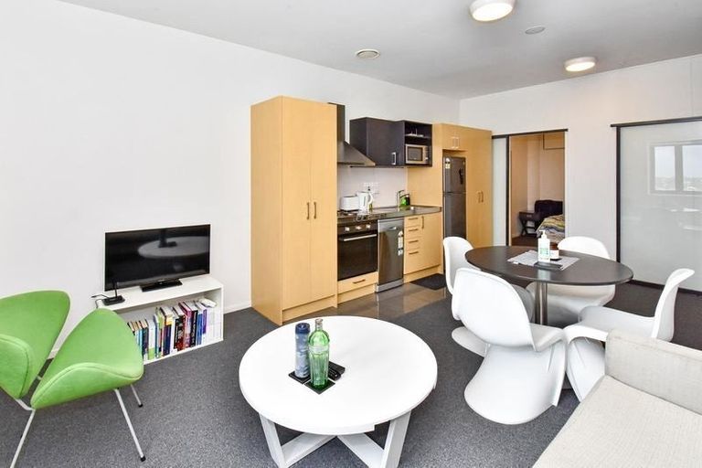 Photo of property in Twin Towers, 708/17 Putney Way, Manukau, Auckland, 2104