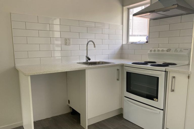 Photo of property in 28 Bellringer Road, Massey, Auckland, 0614