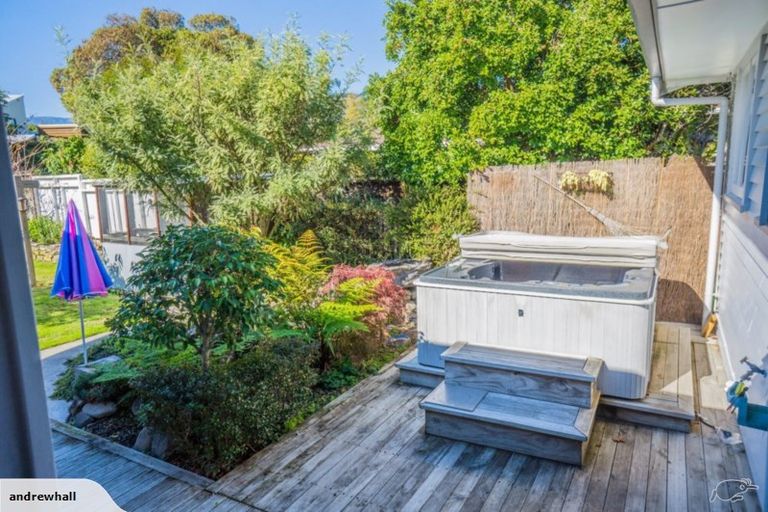 Photo of property in 7 Leybourne Avenue, Waikanae, 5036