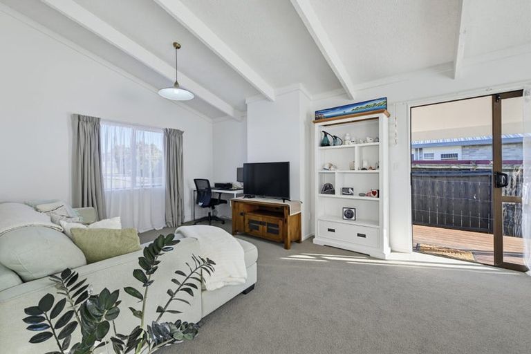 Photo of property in 59b Esmeralda Street, Welcome Bay, Tauranga, 3112