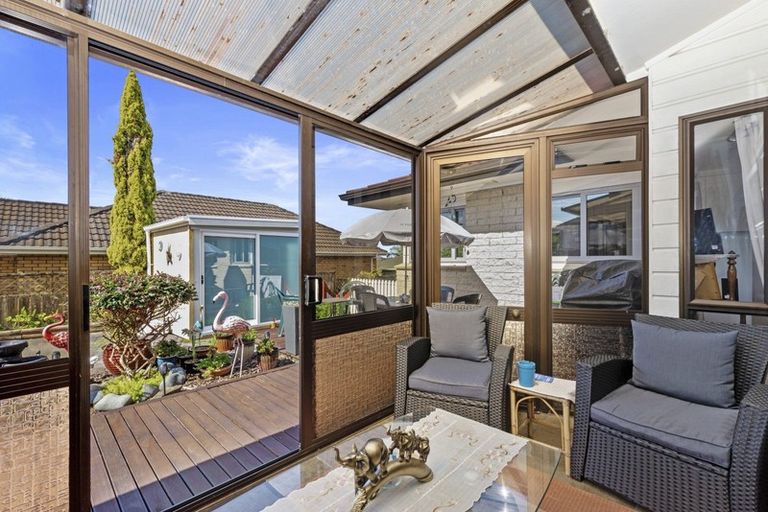 Photo of property in 2/5 Spring Grove, Henderson, Auckland, 0612