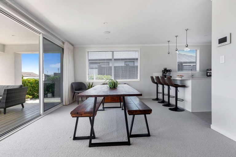 Photo of property in 63 The Boulevard, Papamoa Beach, Papamoa, 3118