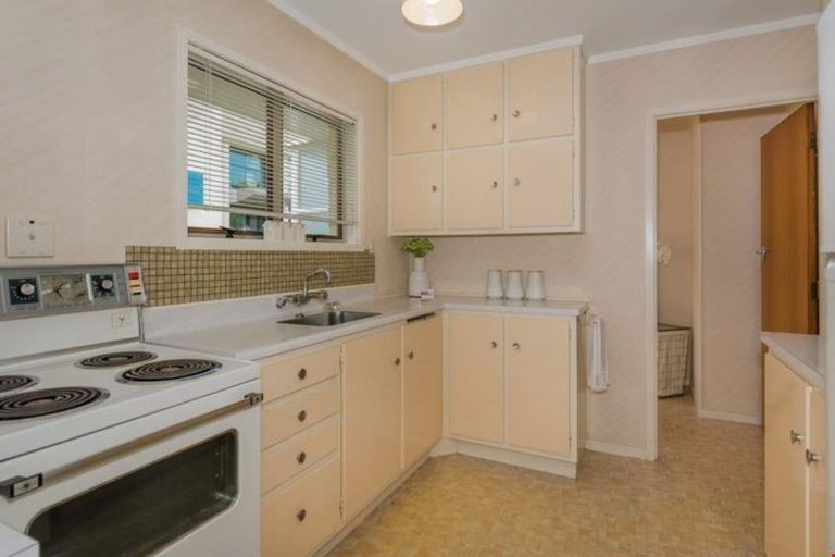 Photo of property in 1/48 Taharoto Road, Takapuna, Auckland, 0622