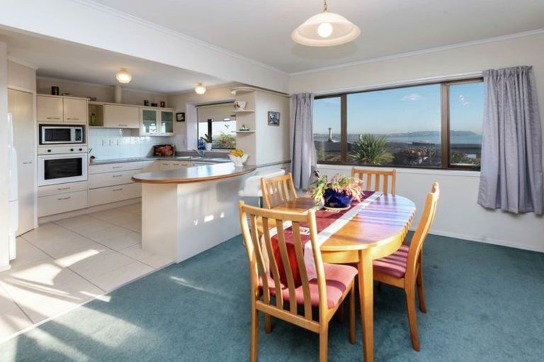 Photo of property in 2/3 Te Akau Crescent, Bucklands Beach, Auckland, 2012