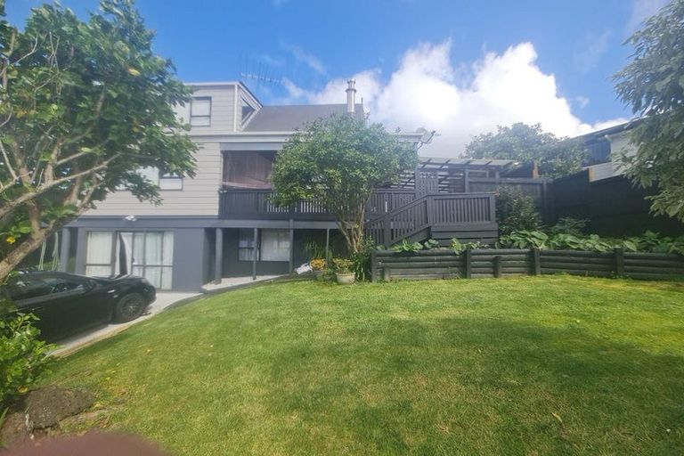 Photo of property in 77 Spence Road, Henderson, Auckland, 0612