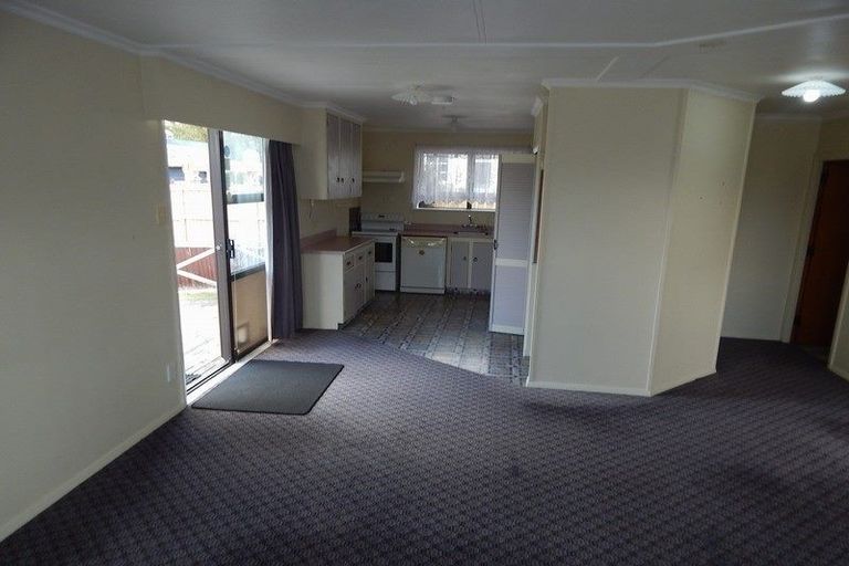 Photo of property in 118 Stanners Street, Eltham, 4322