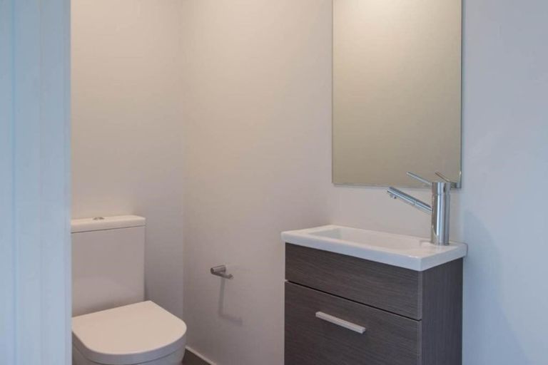 Photo of property in 25/11 Ray Small Drive, Papakura, 2110