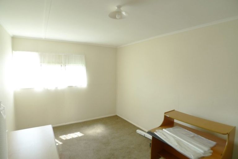 Photo of property in 17 Healy Road, Manurewa, Auckland, 2102