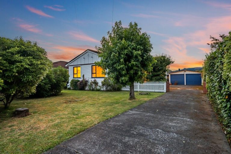Photo of property in 23 Routley Crescent, Elderslea, Upper Hutt, 5018