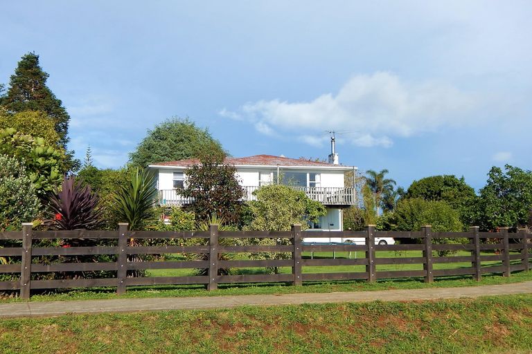 Photo of property in 45 Riverview Road, Kerikeri, 0230