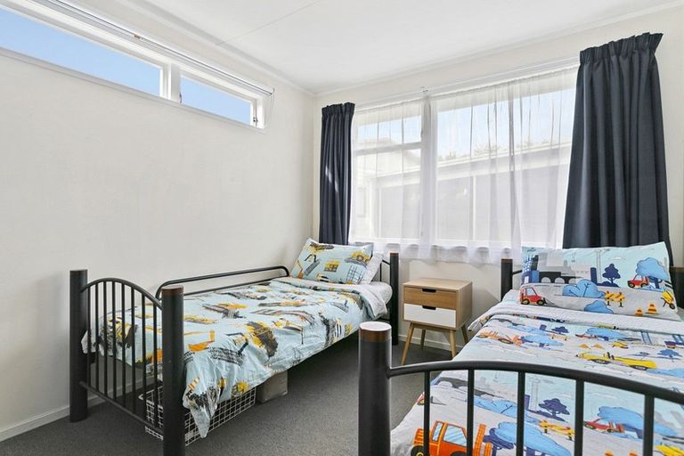 Photo of property in 70 Richmond Avenue, Richmond Heights, Taupo, 3330