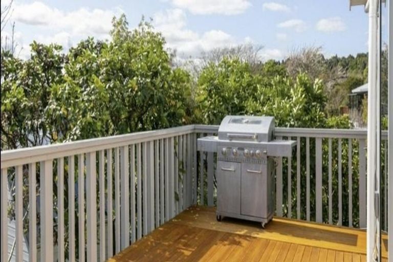 Photo of property in 14 Wembley Place, Richmond Heights, Taupo, 3330