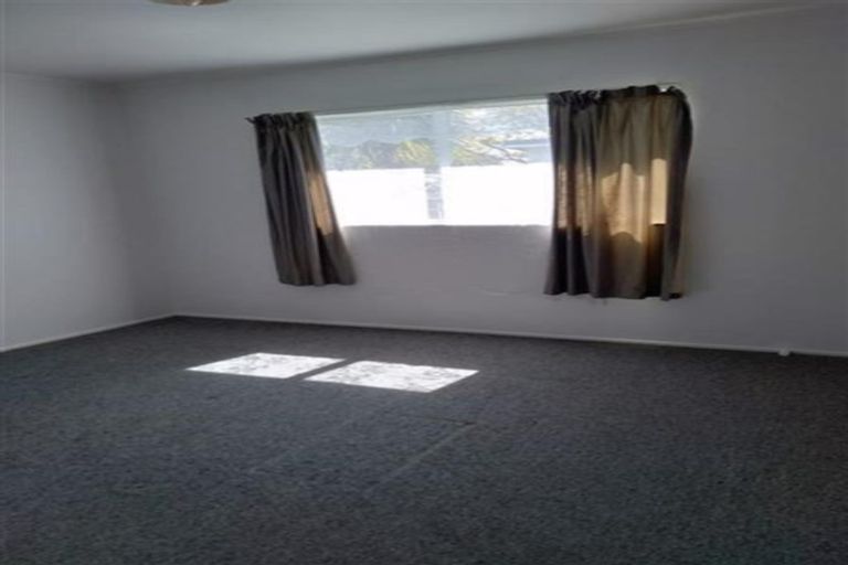 Photo of property in 16 Aurea Avenue, Pakuranga, Auckland, 2010