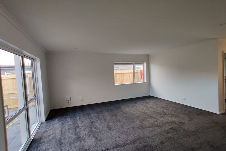 Photo of property in 23 Kapowai Boulevard, Takanini, 2112