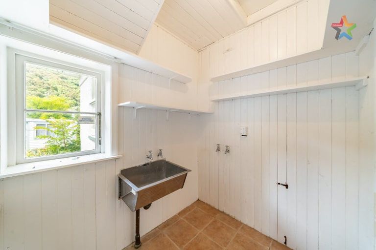 Photo of property in 21 Hayward Terrace, Waiwhetu, Lower Hutt, 5010